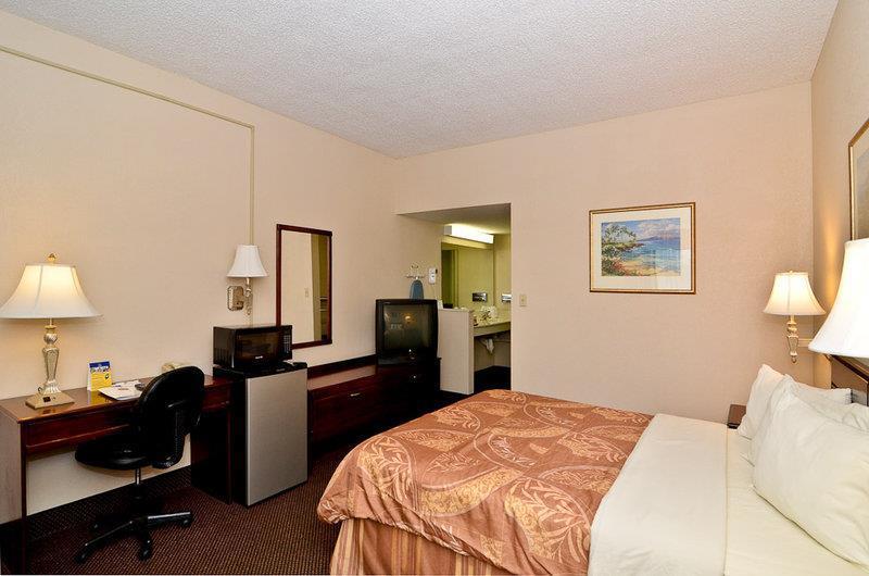 The Inn At Tree City, BW Signature Collection McMinnville Стая снимка